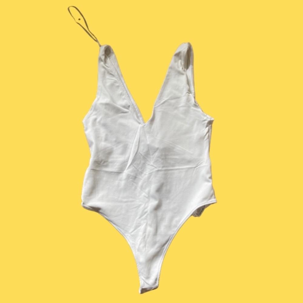 NWOT Zara Sleeveless Super Soft Body Suit in White